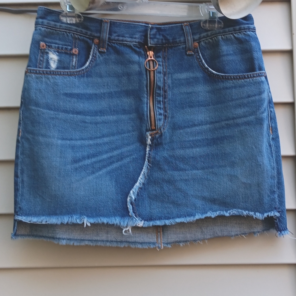 RUG & BONE O-Ring Denim Mini Skirt, size 31